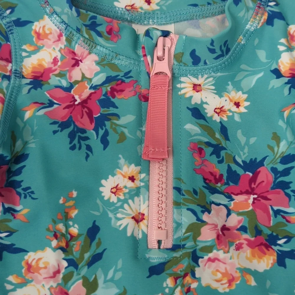 LIKE NEW Ruffle Butts Infant Long Sleeve Zipper Rash Guard in Fancy Me Floral